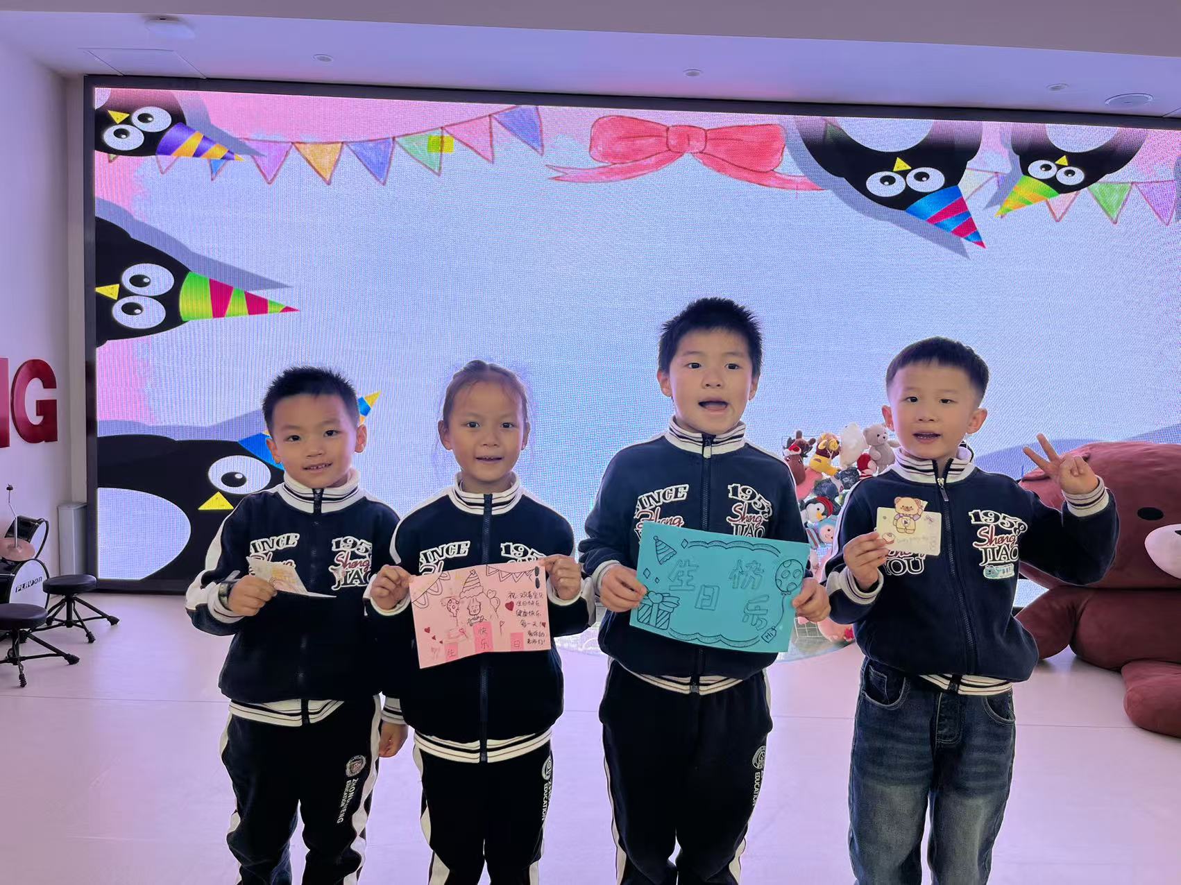 享时光之美  赴快乐之约——钟声快乐幼儿园11月幼儿集体生日会