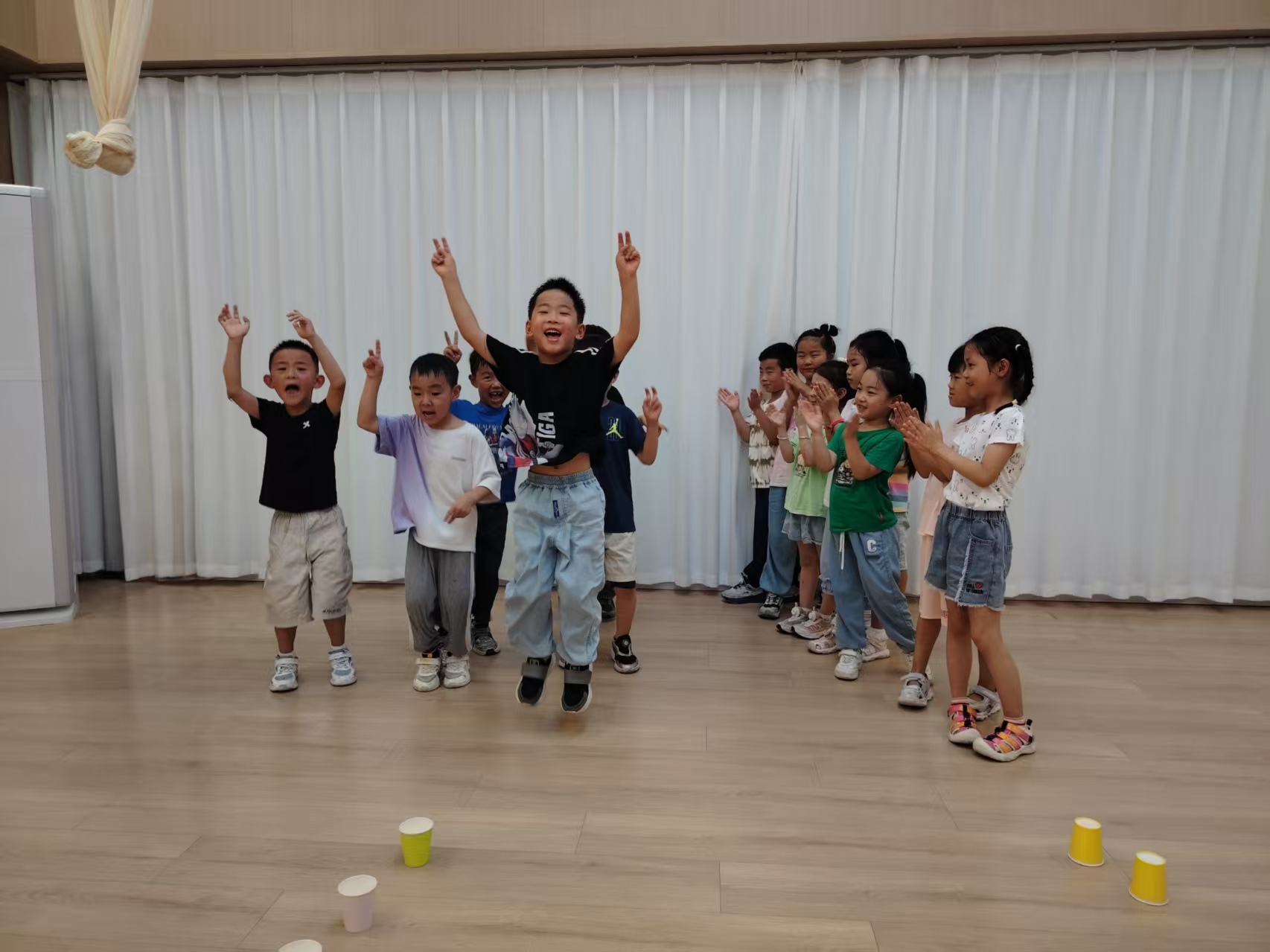 翻滚吧！纸杯！