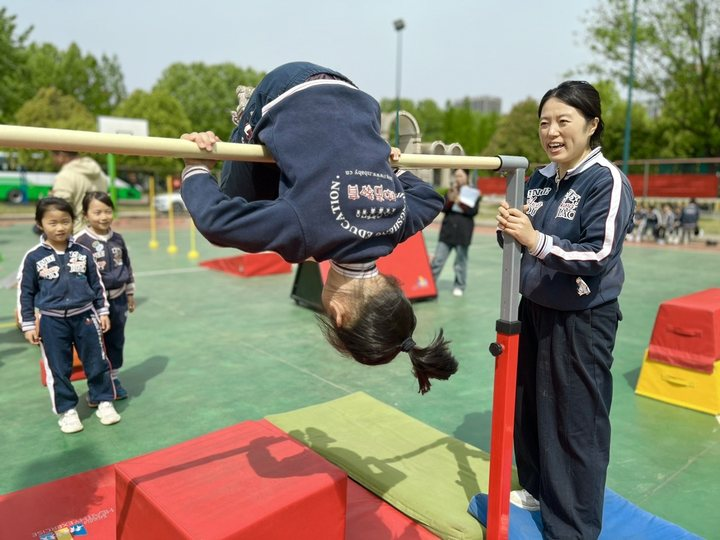以爱为光 照耀成长